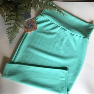 NWT LulaRoe Cassie Skirt- XS